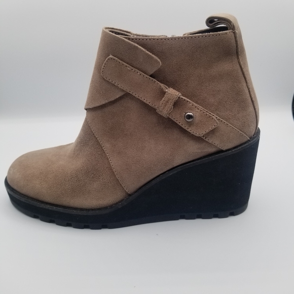 EILEEN FISHER Tinker Wedge Boot - Picture 10 of 10
